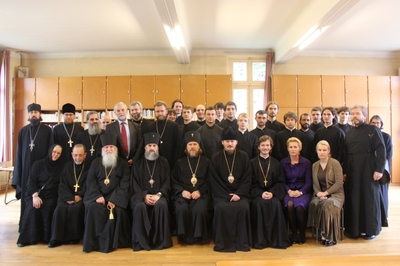 Célébration du début de la deuxième année académique au séminaire Célébration du début de la deuxième année académique au séminaire
