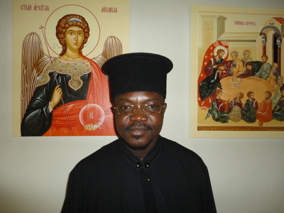 Le père Euloge Ben Ayetey Adade ordonné prêtre à l'église grecque de Paris