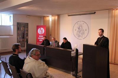 "La formation au séminaire orthodoxe en France associe l'enseignement laïc et religieux". Interview du recteur du séminaire au site de l'aumônerie de l'Université de Moscou "La formation au séminaire orthodoxe en France associe l'enseignement laïc et religieux". Interview du recteur du séminaire au site de l'aumônerie de l'Université de Moscou