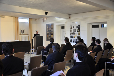 Le père Hyacinthe Destivelle est intervenu au séminaire dans le cadre des conférences du samedi
