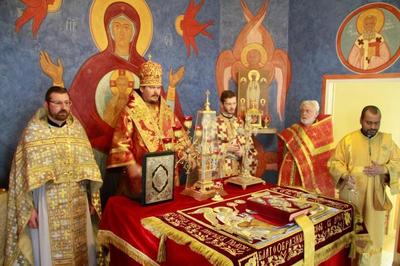 La liturgie du lundi de Pâques au séminaire était célébrée par l'évêque Nestor de Chersonèse