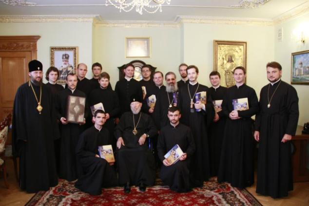 Le métropolite Vladimir de Kiev a reçu la délégation du Séminaire orthodoxe russe en France