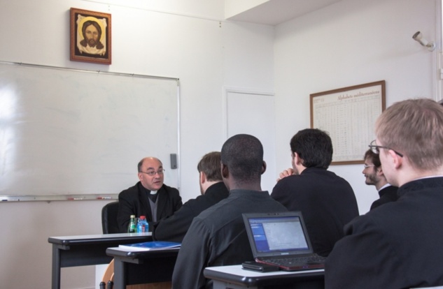 M. Philippe Molac a donné une conférence sur l'École française de spiritualité M. Philippe Molac a donné une conférence sur l'École française de spiritualité