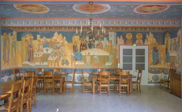 Les fresques dans le réfectoire du séminaire: présentation de ce magnifique ensemble iconographique Les fresques dans le réfectoire du séminaire: présentation de ce magnifique ensemble iconographique