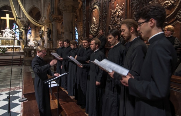 Le choeur du Séminaire participe aux vêpres orthodoxes à Notre-Dame de Paris