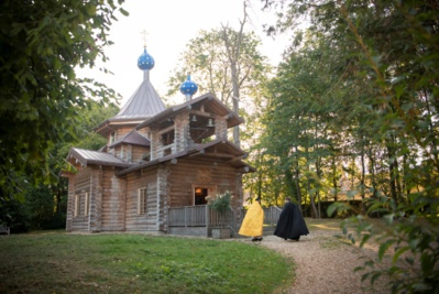 Adresse à nos amis Adresse à nos amis