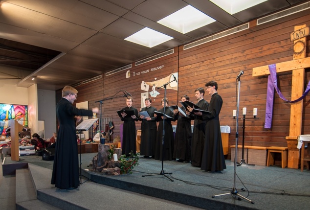 Concert du choeur du séminaire à l'église Saint-Damien d'Épinay-sous-Sénart