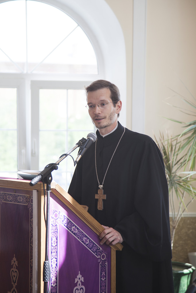 Le P. Alexandre Siniakov a participé aux festivités du 20e anniversaire de la réouverture du séminaire de Kostroma