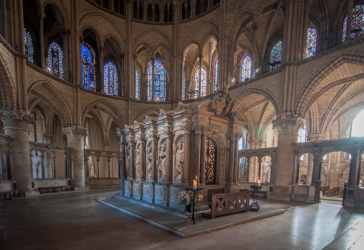 Pèlerinage du Séminaire à Reims: liturgie auprès des reliques de saint Rémi, acathiste à la cathédrale et prière pour les soldats
