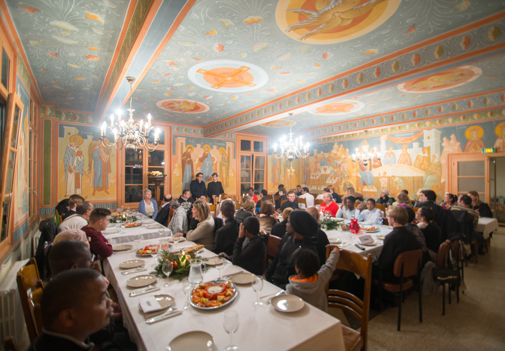 Dîner de Noël avec des habitants d'Épinay-sous-Sénart Dîner de Noël avec des habitants d'Épinay-sous-Sénart
