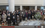 La paroisse Saint-François-Xavier à notre liturgie à Paris (reportage vidéo)