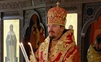 L'éveque Nestor de Chersonèse a béni la fondation de l'église en bois du Séminaire