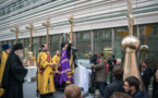 Reportage vidéo sur la pose du grand dôme et la bénédiction des croix de la future église russe à Paris