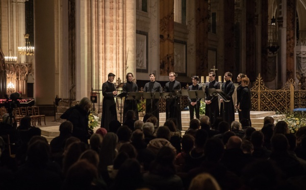 Première partie du concert de notre Ensemble Magnum Mysterium à la cathédrale de Chartres